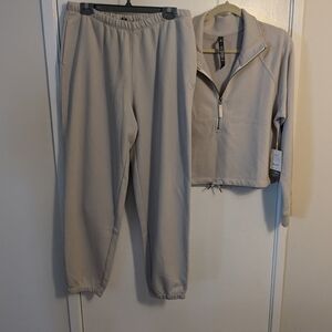 Vouri Relaxed Fleece Suit (womens)